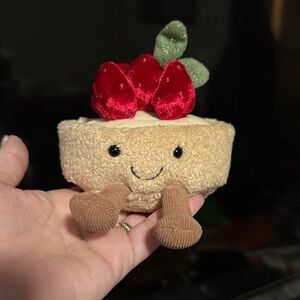 Jellycat Amuseables Fleurette Tarte Aux Fraises
